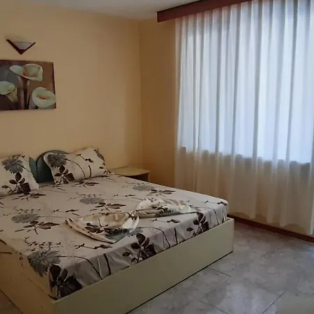 Laguna 2* كيتن
