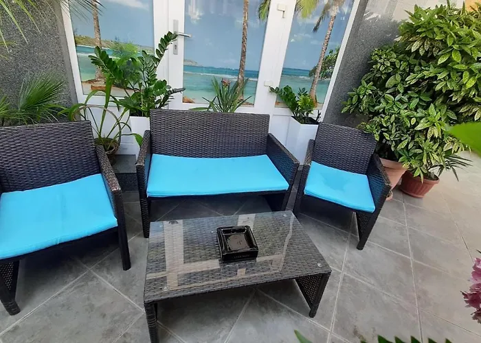 Laguna Guest house 2*