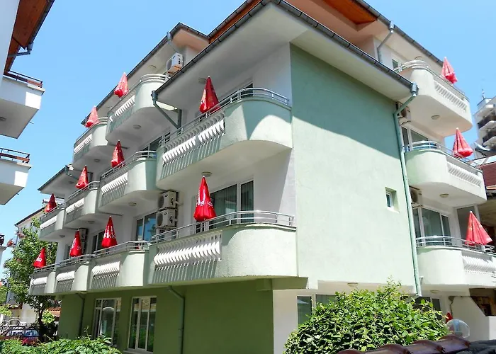 Laguna Guest house 2*